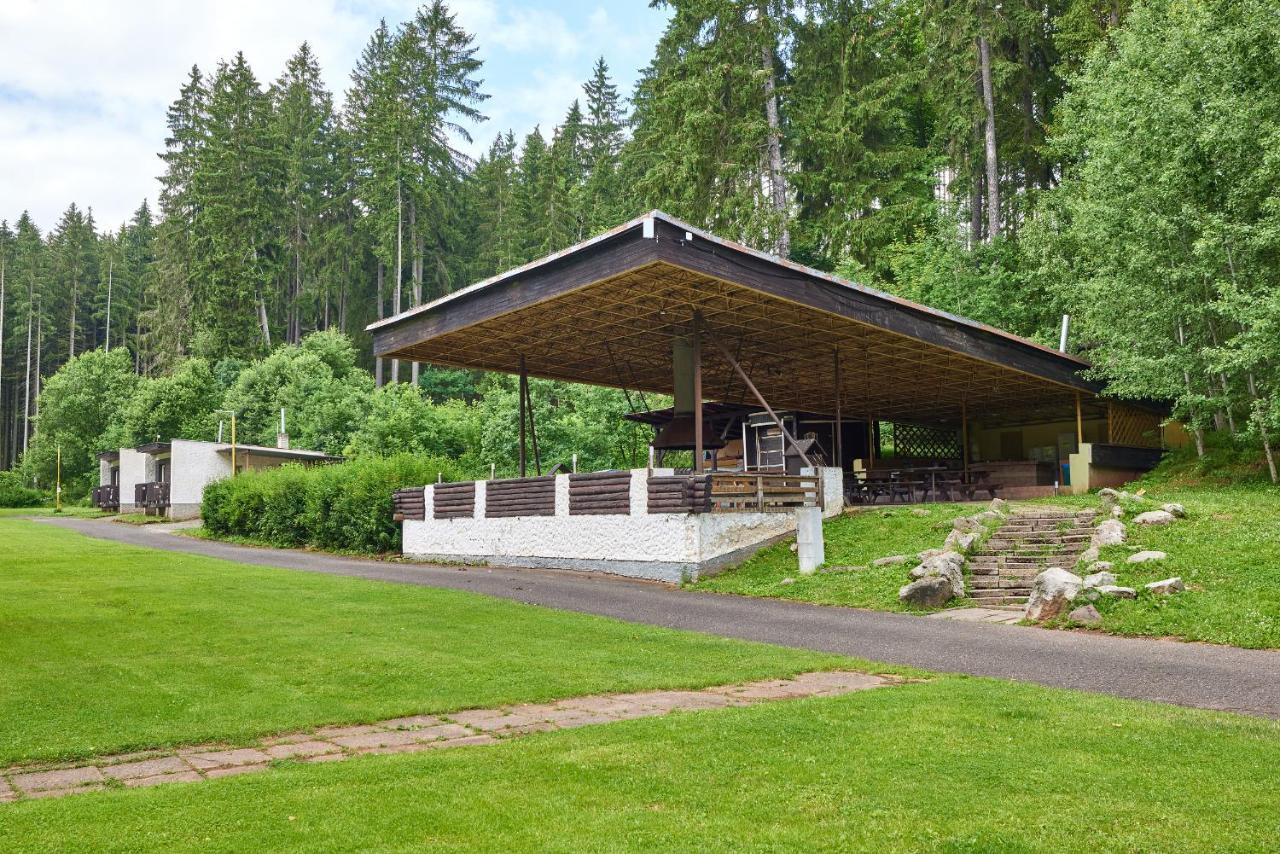 Отель Camp Dolce Трутнов Экстерьер фото