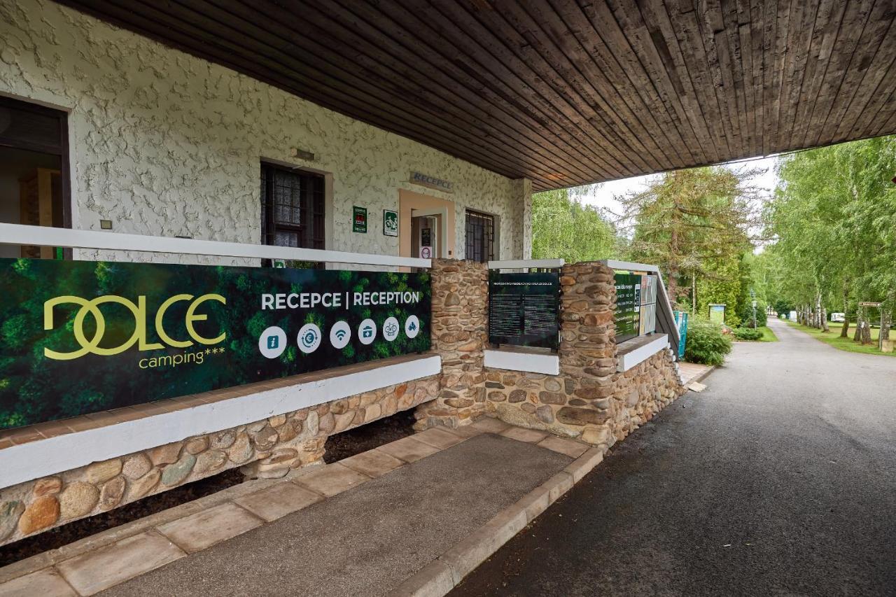 Отель Camp Dolce Трутнов Экстерьер фото