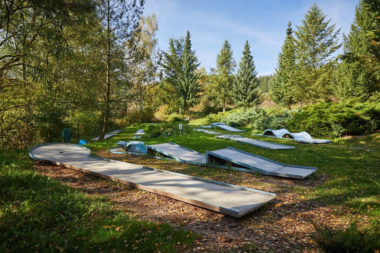 Отель Camp Dolce Трутнов Экстерьер фото