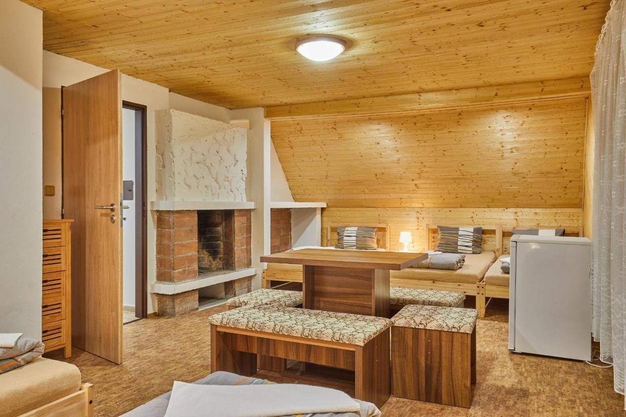 Отель Camp Dolce Трутнов Экстерьер фото